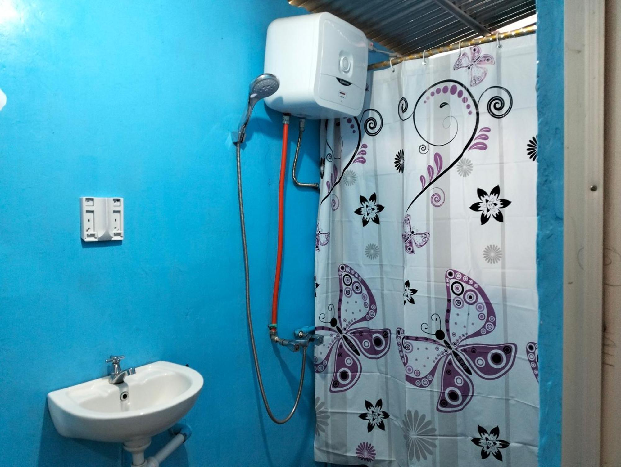 Apartament Hobbit Hill Ruteng Pokój zdjęcie