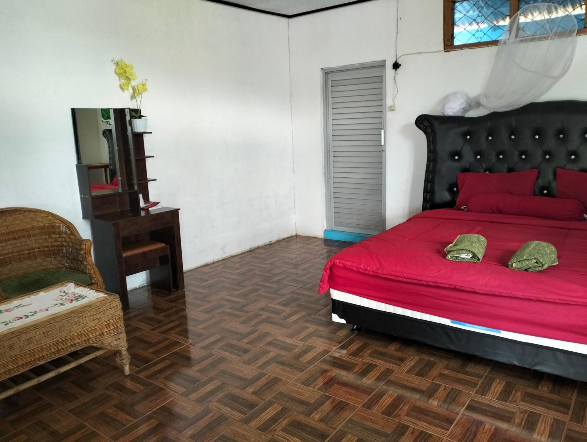 Apartament Hobbit Hill Ruteng Pokój zdjęcie